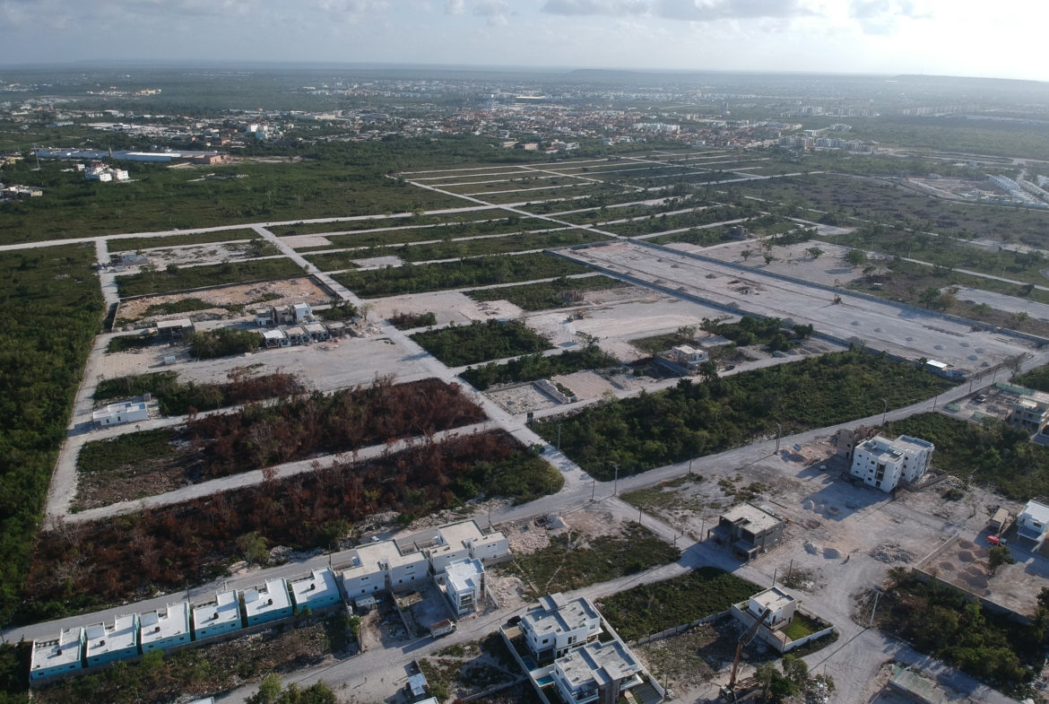 Terreno de oportunidad para Inversionistas y desarrolladores, ubicado en Brisas de Punta Cana