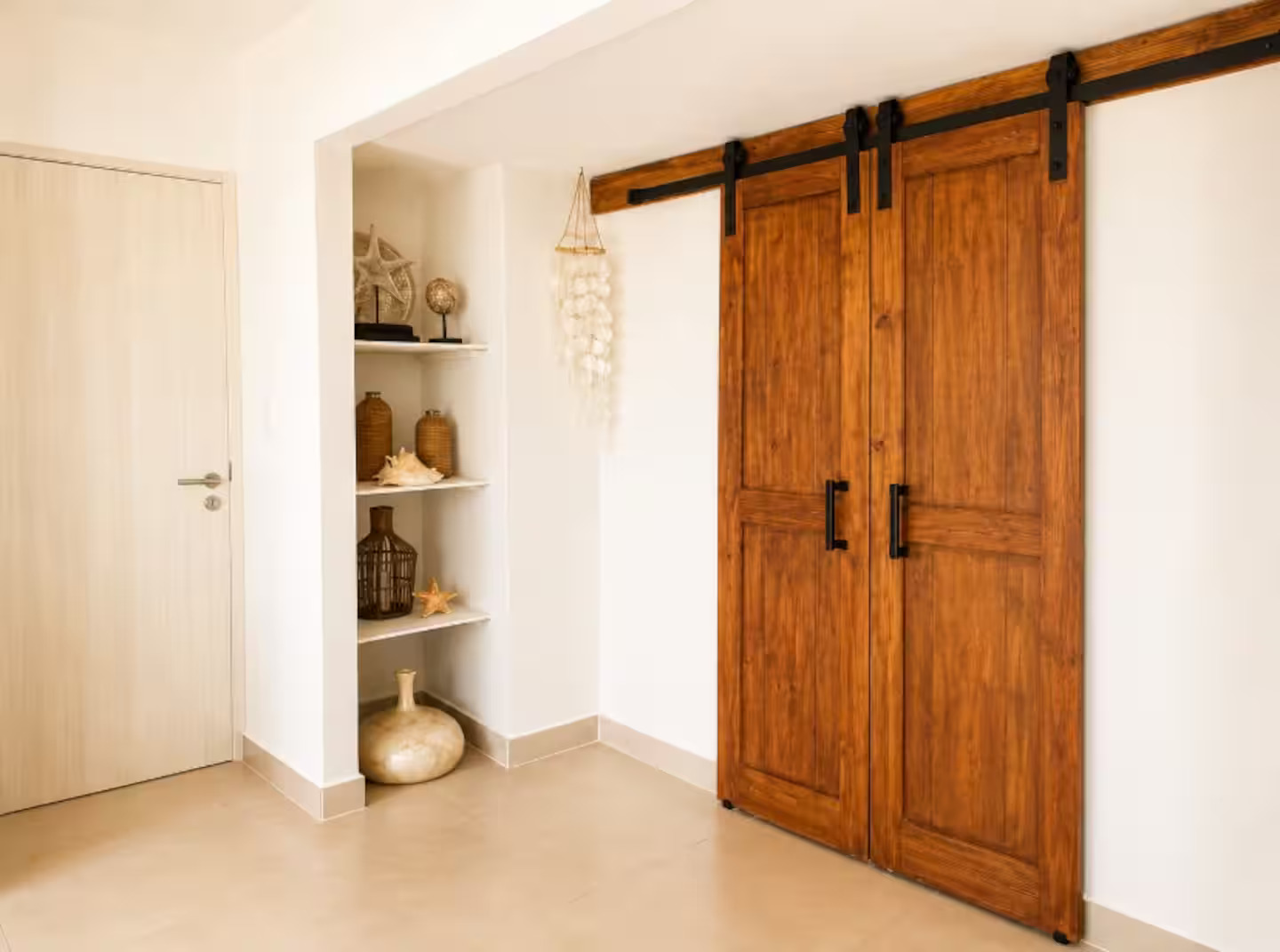 17911cfa-0675-42fc-8d70-9bb2b17f5a8f Apartamento en venta en Punta Cana, 2 habitaciones amueblado, cómodo, con excelente ubicación y potencial de ingresos desde el primer día.