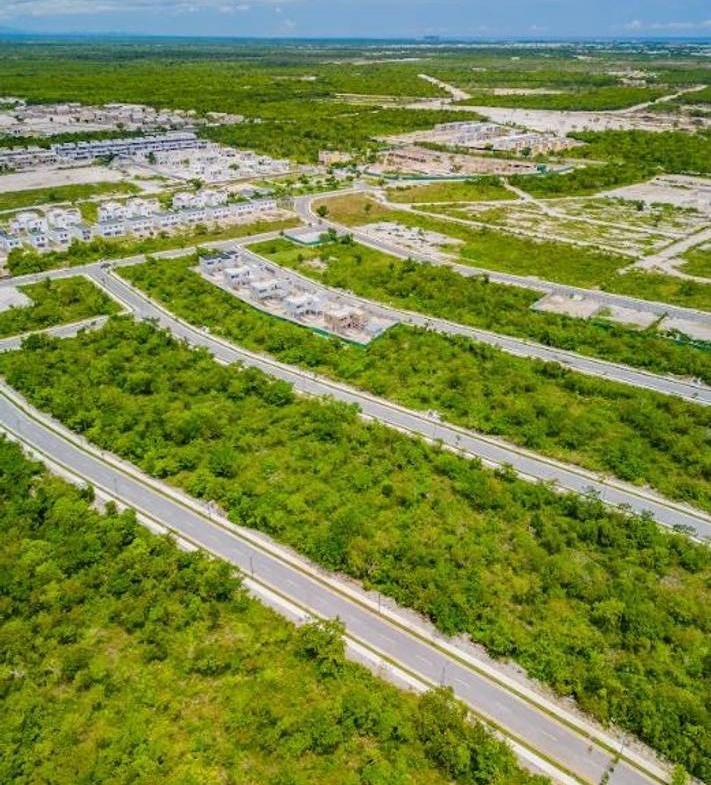 Terreno de esquina en Vistacana, para casa unifamiliar o inversión