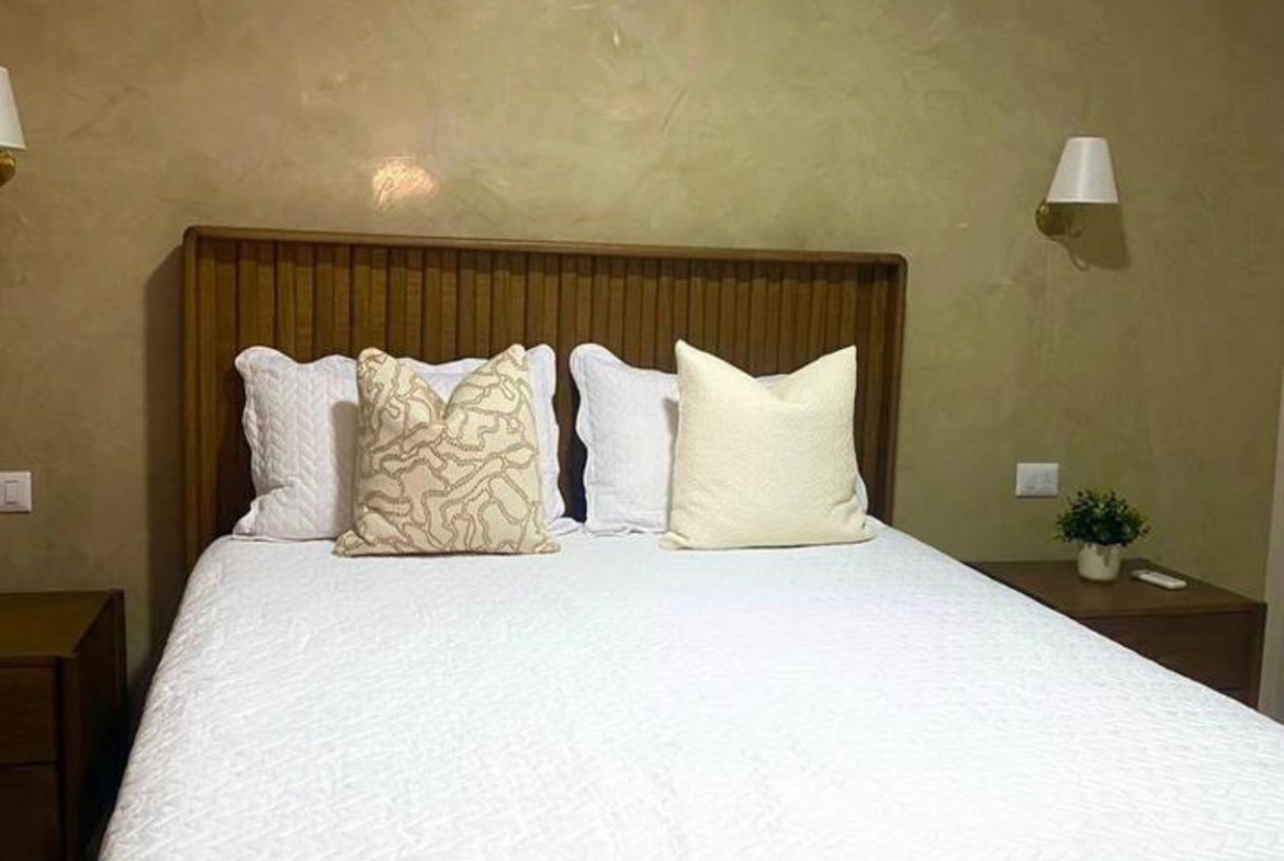 Apartamento para inversión en Punta Cana, múltiples piscinas y áreas sociales