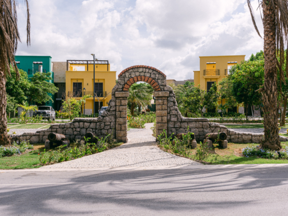 Elegante proyecto al estilo colonial PUEBLITO CARIBEÑO replicando las ciudades de América
