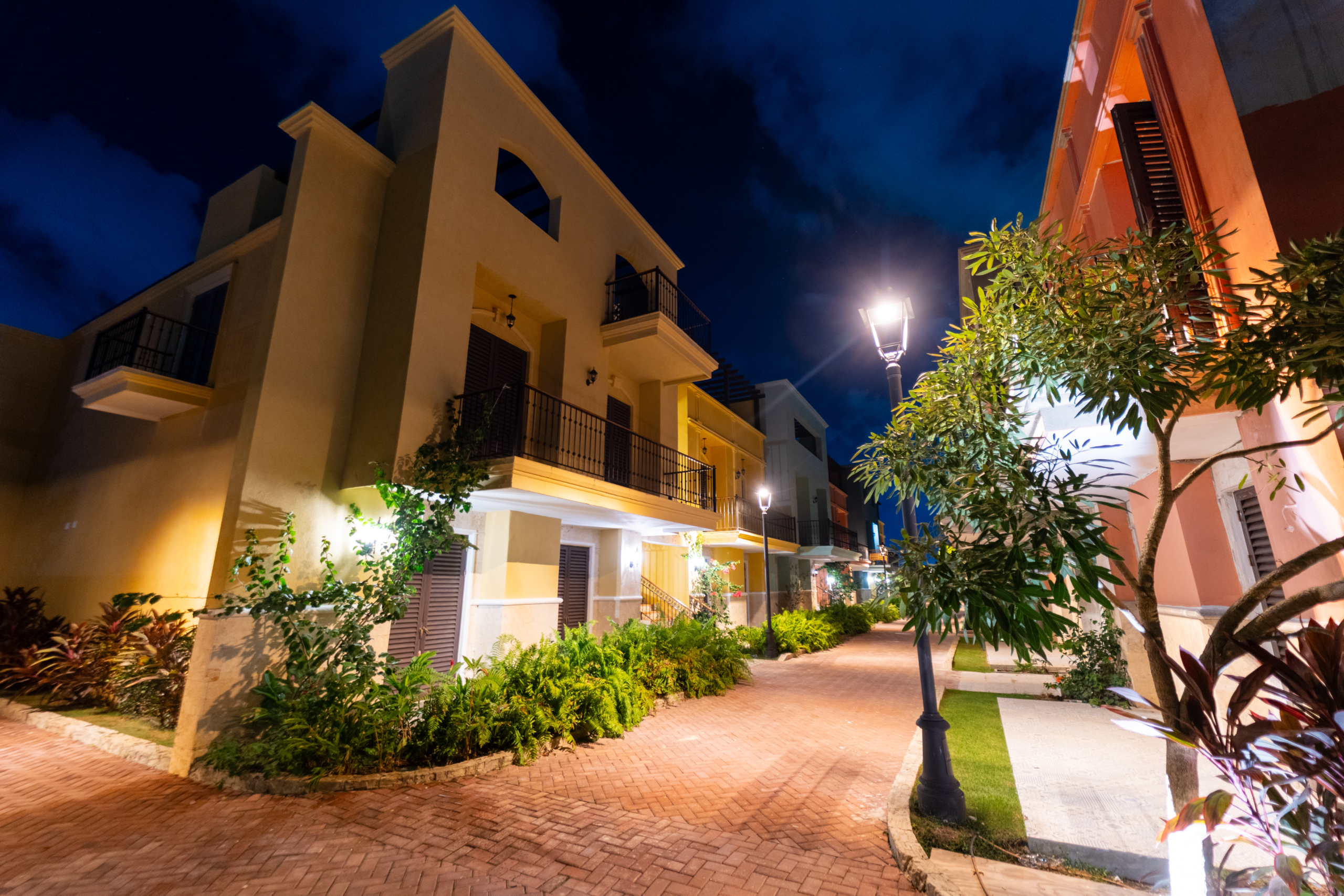 Elegante proyecto al estilo colonial PUEBLITO CARIBEÑO replicando las ciudades de América