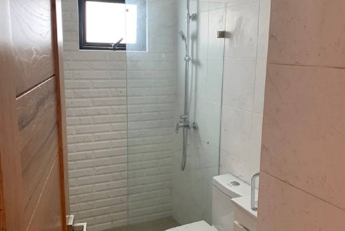 Rosa Marina Casa familiar en venta