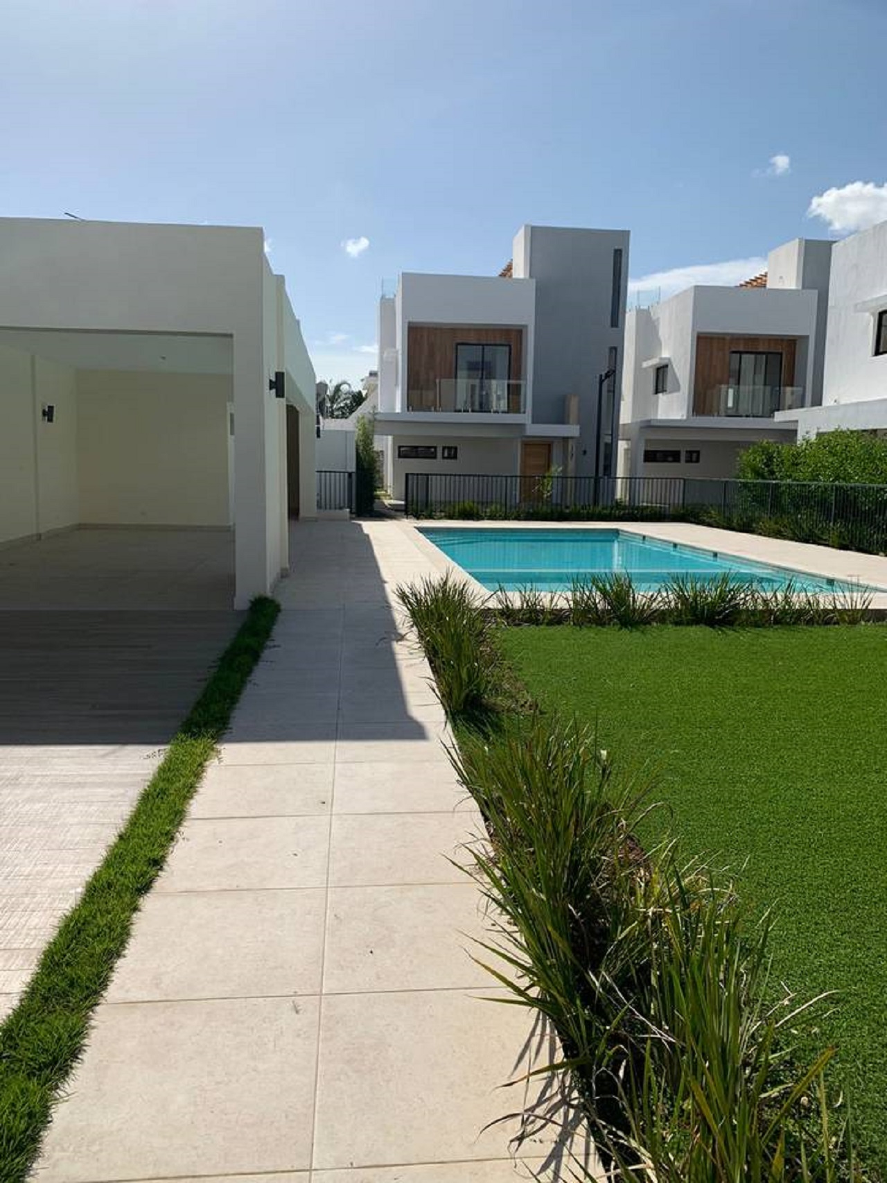 Rosa Marina Casa familiar en venta