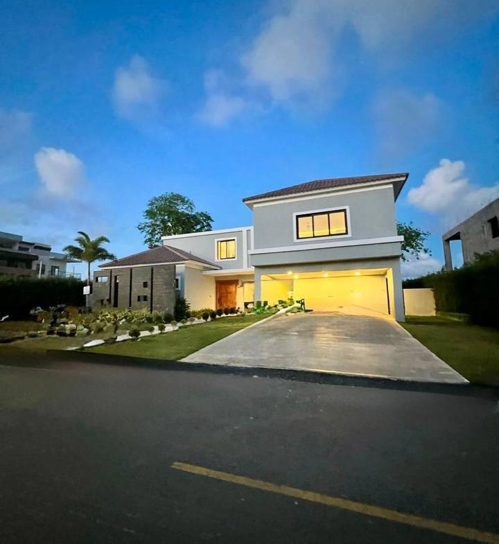 Villa Manfisa en renta – Punta Cana Village