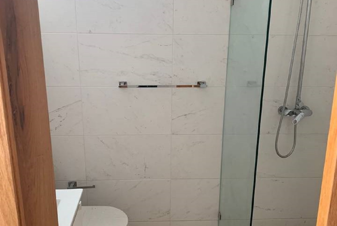 Rosa Marina Casa familiar en venta