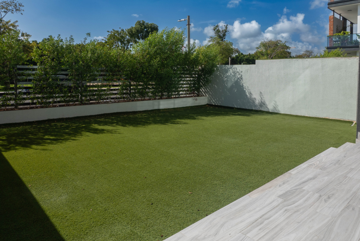 Green One II – Apartamentos de 1, 2 y 3 habs listos para entregar en Punta Cana, con Diseño Contemporáneo, Jardín Central y amenidades especiales