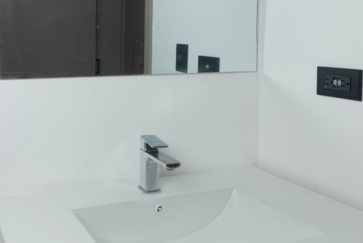 Green One II – Apartamentos de 1, 2 y 3 habs listos para entregar en Punta Cana, con Diseño Contemporáneo, Jardín Central y amenidades especiales