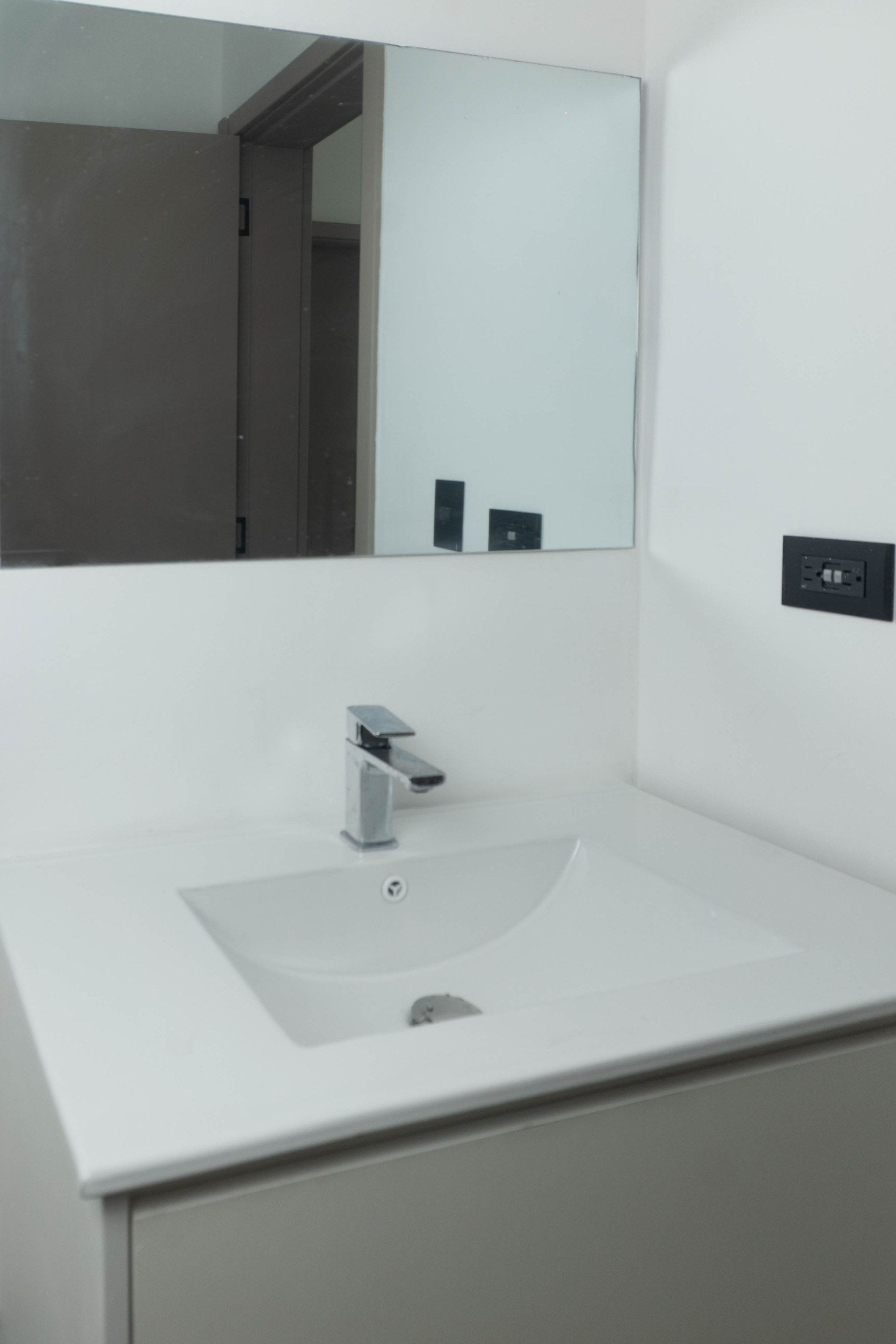 ARVE GREEN ONE II-52 Green One II – Apartamentos de 1, 2 y 3 habs listos para entregar en Punta Cana, con Diseño Contemporáneo, Jardín Central y amenidades especiales