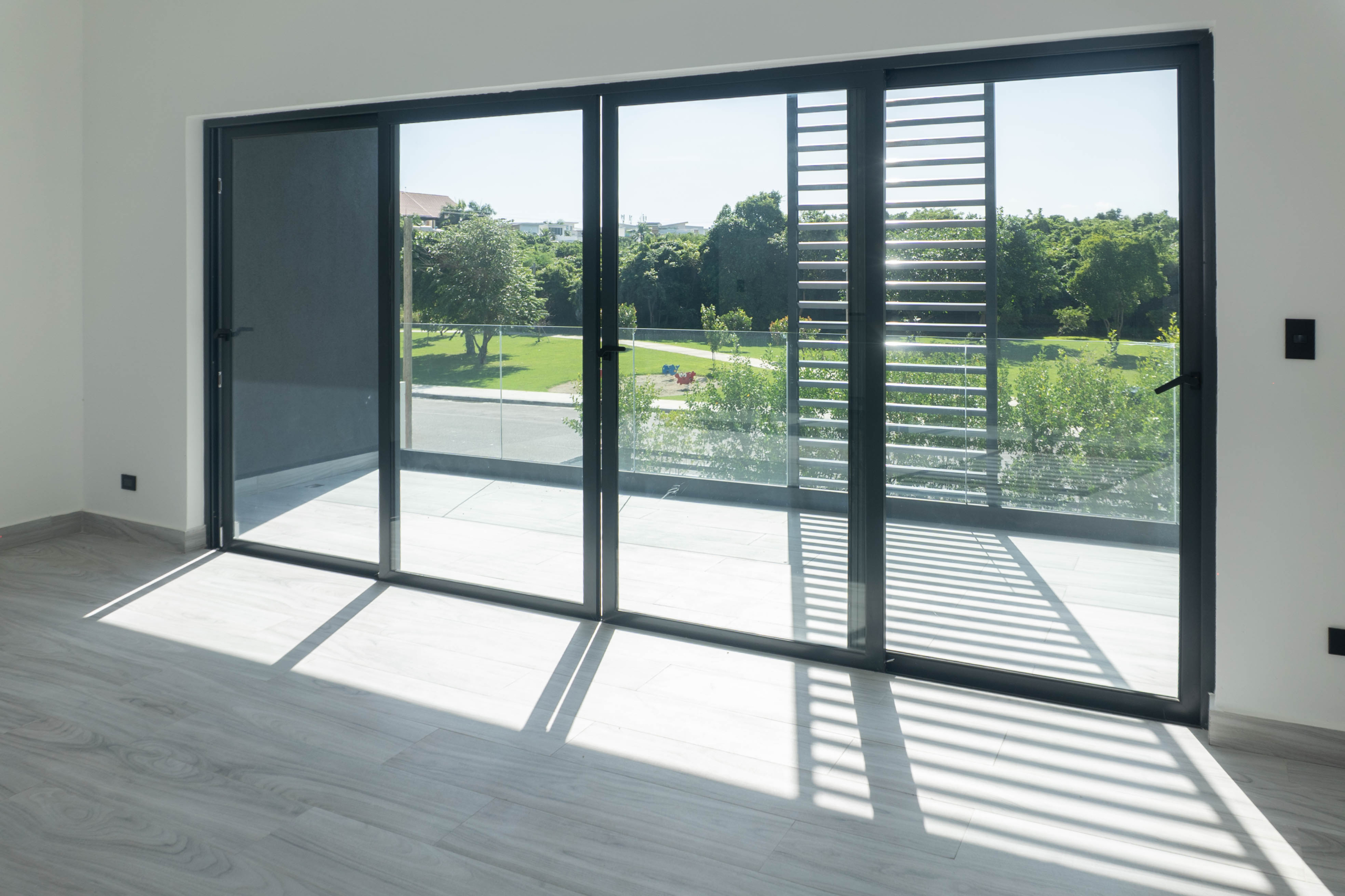 ARVE GREEN ONE II-61 Green One II – Apartamentos de 1, 2 y 3 habs listos para entregar en Punta Cana, con Diseño Contemporáneo, Jardín Central y amenidades especiales