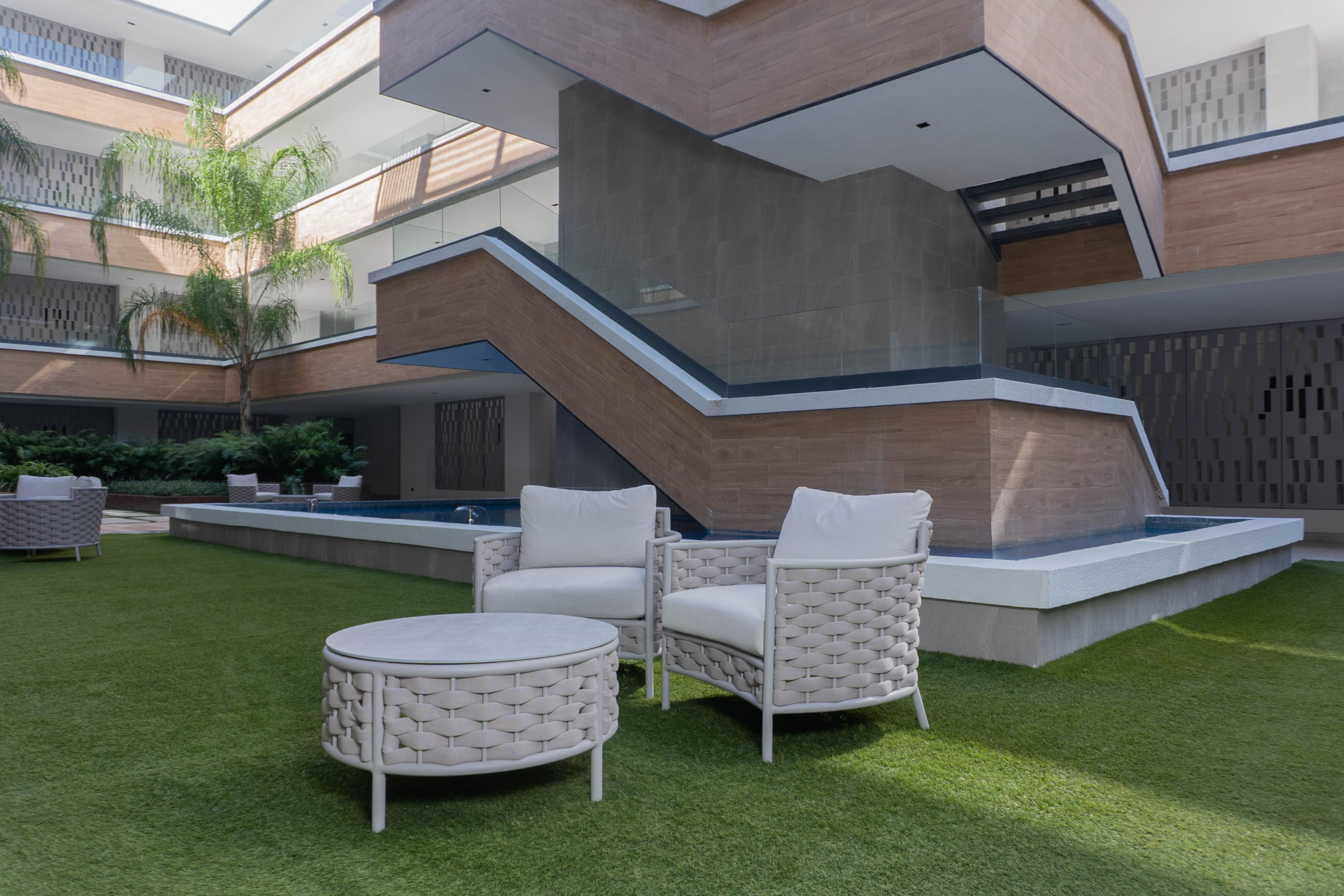 ARVE GREEN ONE II-82 Green One II – Apartamentos de 1, 2 y 3 habs listos para entregar en Punta Cana, con Diseño Contemporáneo, Jardín Central y amenidades especiales