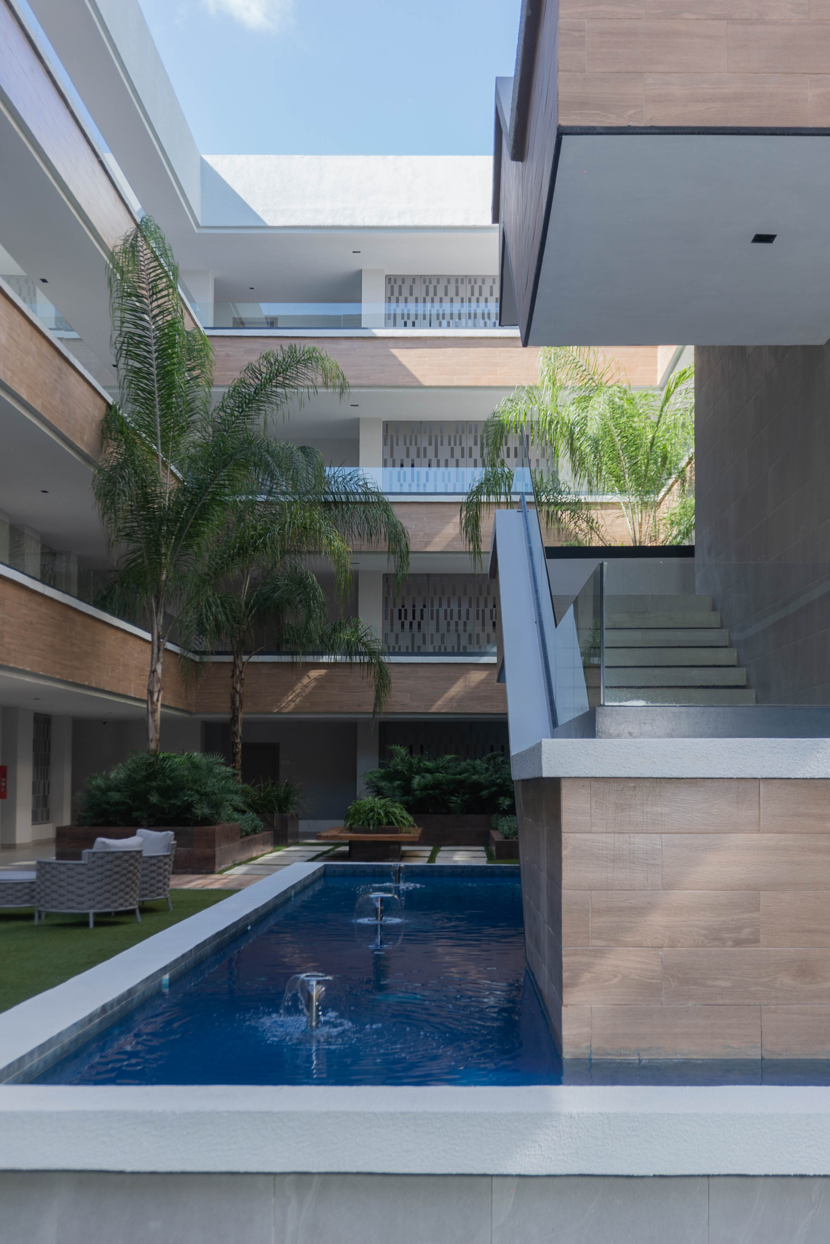 ARVE GREEN ONE II-83 Green One II – Apartamentos de 1, 2 y 3 habs listos para entregar en Punta Cana, con Diseño Contemporáneo, Jardín Central y amenidades especiales