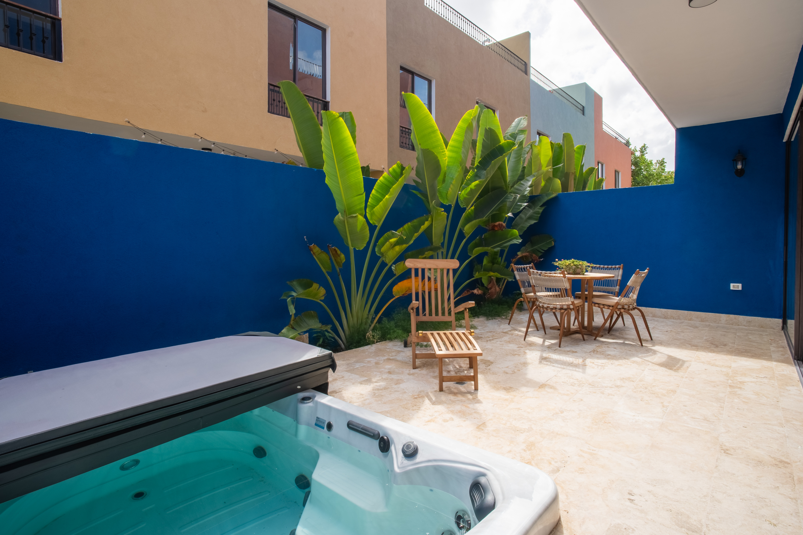 Elegante proyecto al estilo colonial PUEBLITO CARIBEÑO replicando las ciudades de América