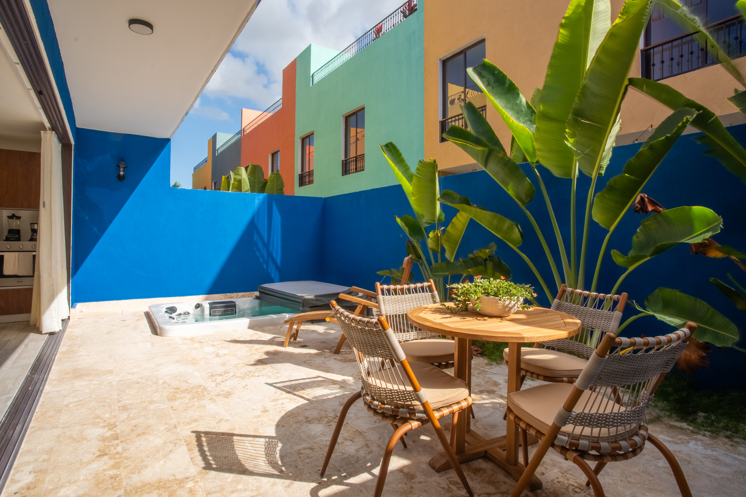 Elegante proyecto al estilo colonial PUEBLITO CARIBEÑO replicando las ciudades de América