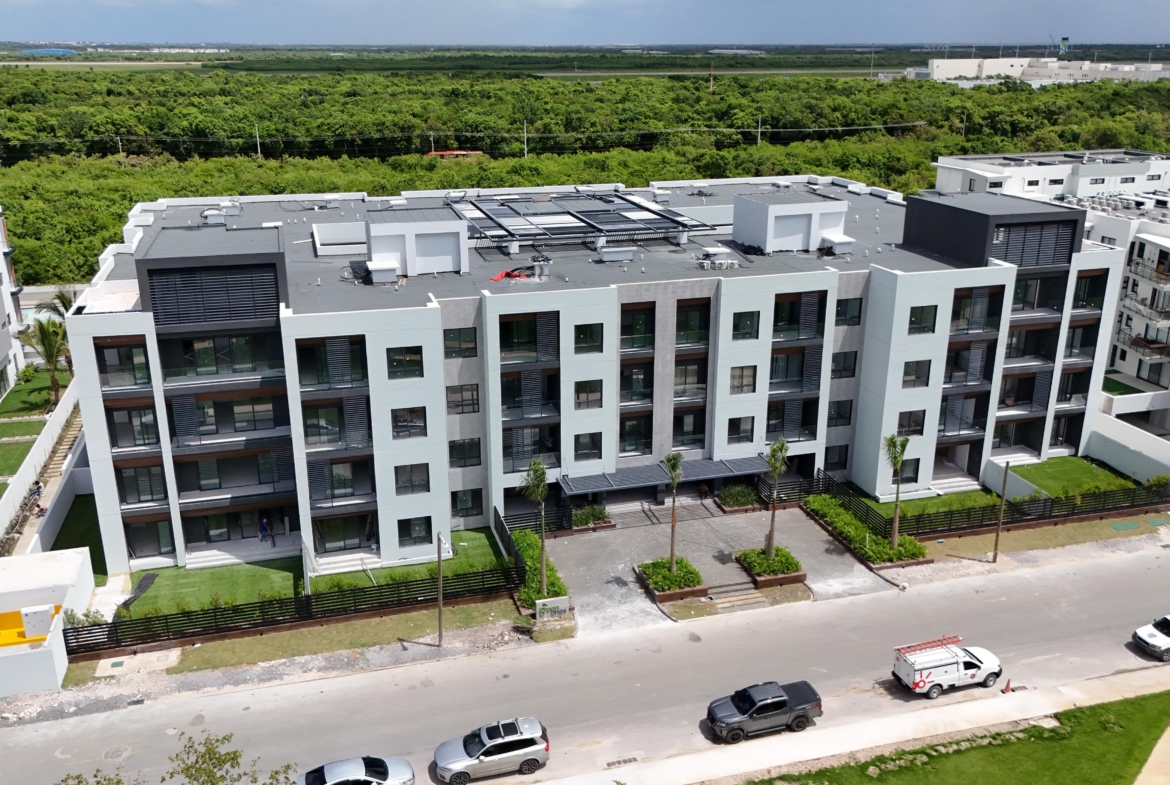 Green One II – Apartamentos de 1, 2 y 3 habs listos para entregar en Punta Cana, con Diseño Contemporáneo, Jardín Central y amenidades especiales